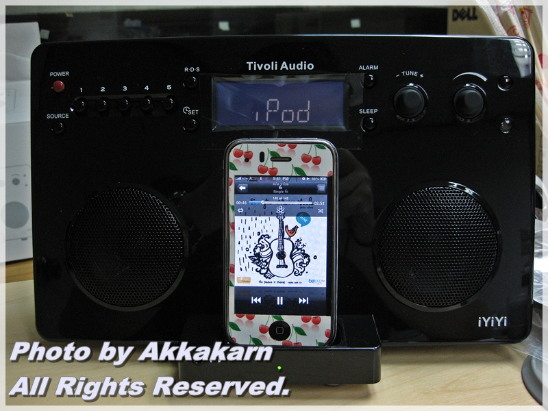 Tivoli Audio iYiYi iPod iPhone Docking ที่เป็นทั้งวิทยุและนาฬิกาปลุก Alarm Clock Radio